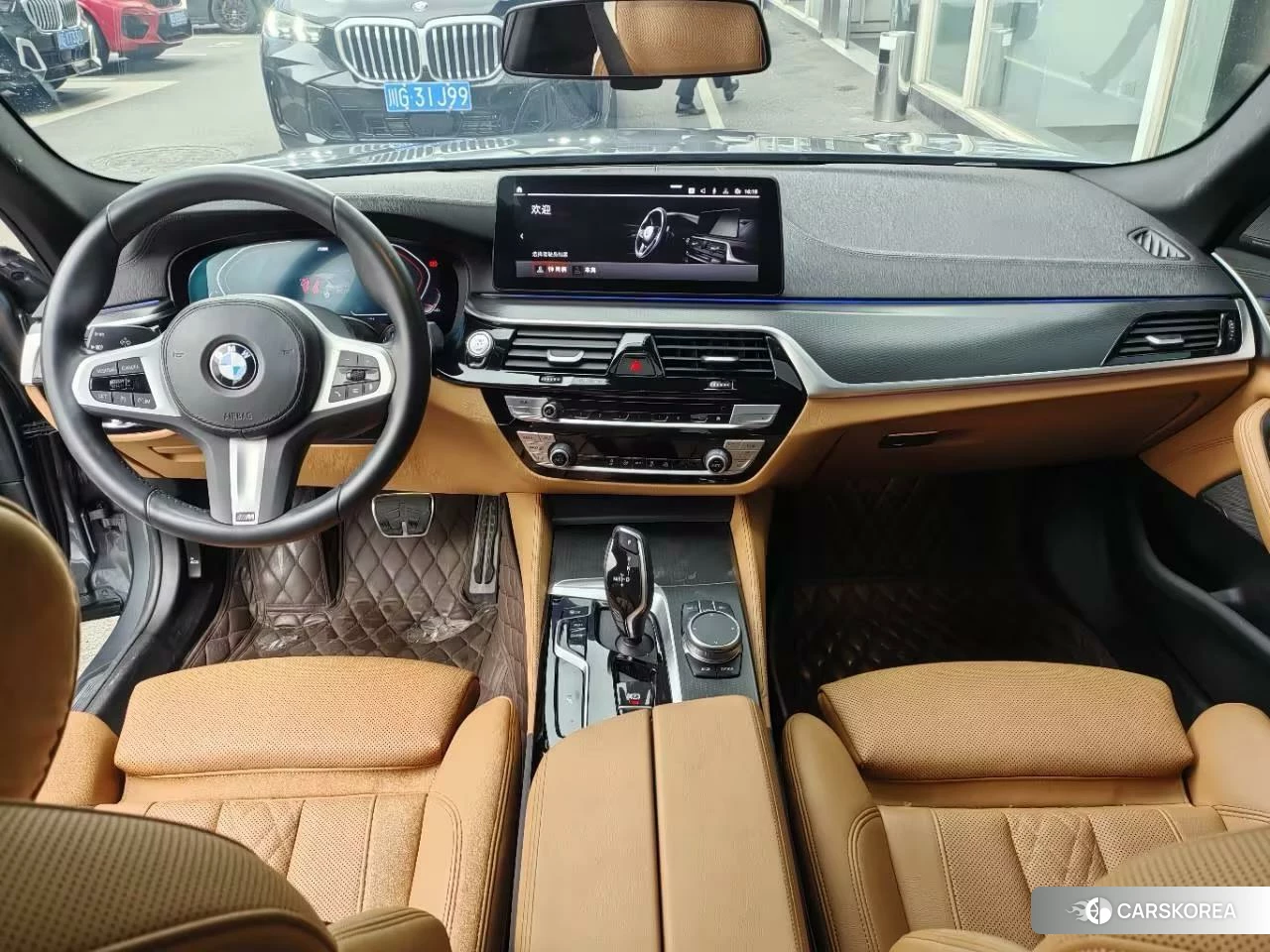 BMW 5 series (imported) 2021 Серебристо-серый из Китая, фото 4