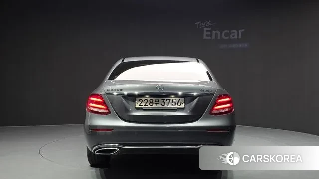 Mercedes-Benz E-Class W213 id 3344361 из Кореи 14
