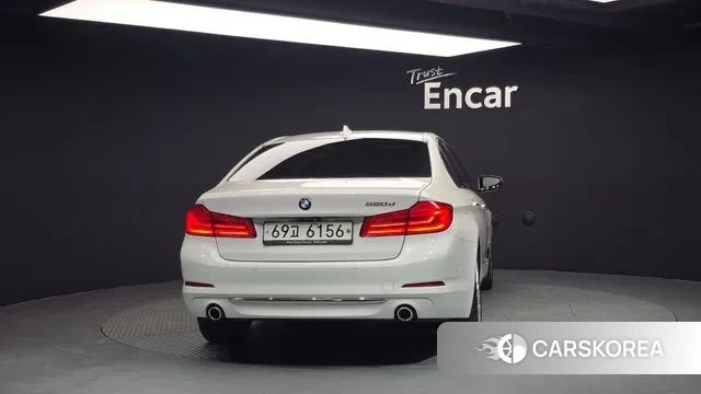 BMW 5 Series (G30) id 3636713 из Кореи 14