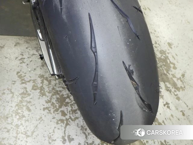 Yamaha YZF-R1 id 4205870 из Японии 18