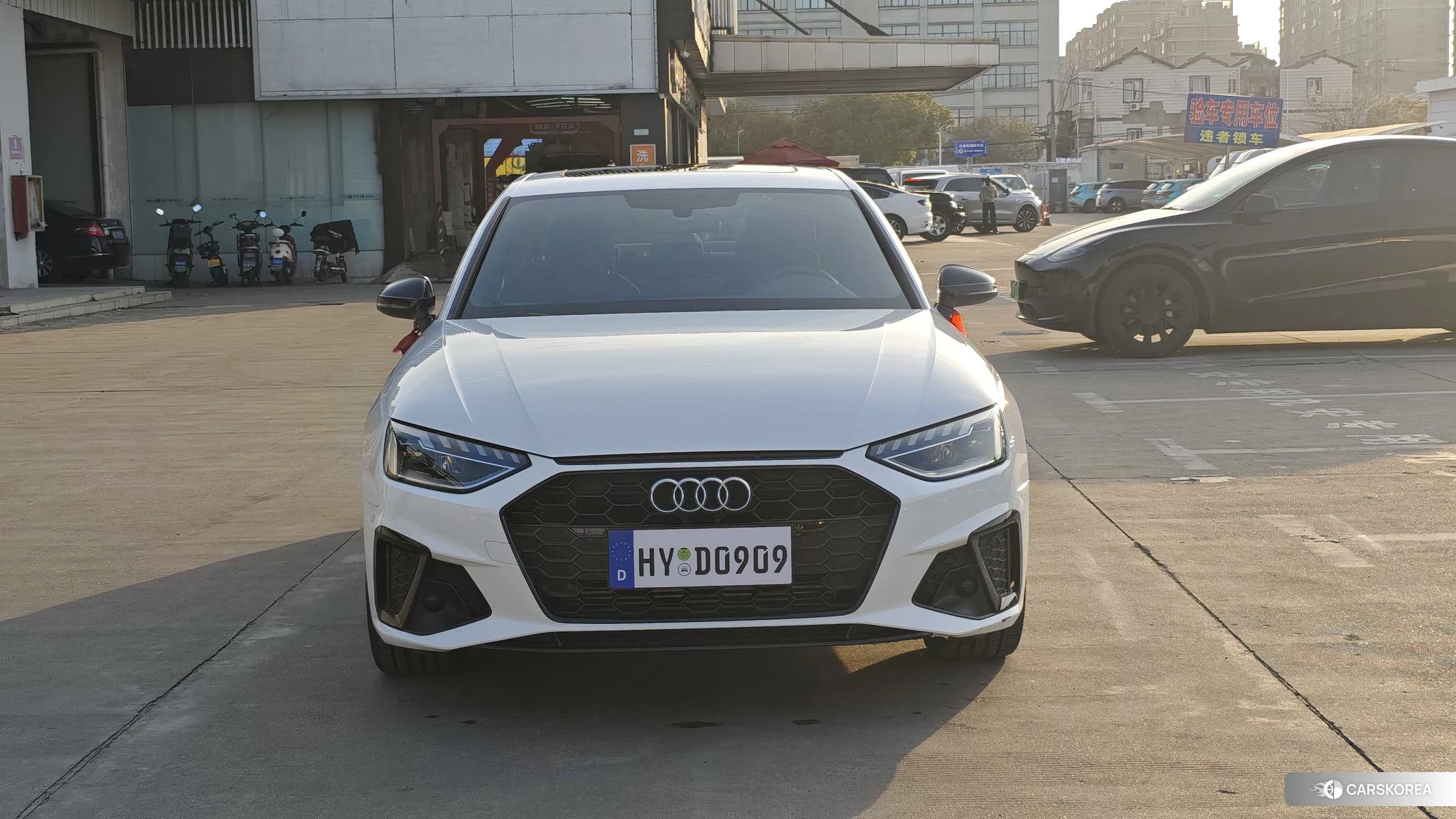 Audi A4L 2023 Белый из Китая, фото 4