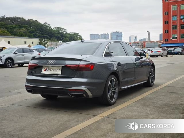 Audi A4L id 4313938 из Китая 11