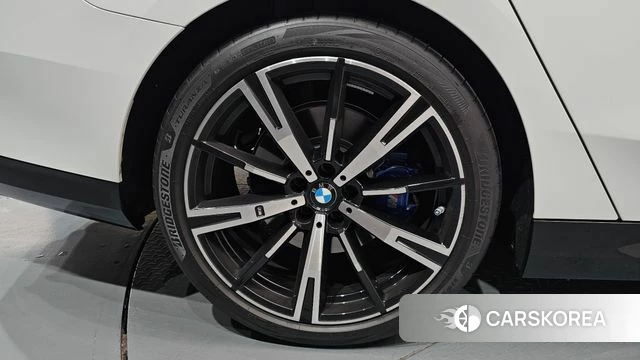 BMW 5 Series (G60) id 4375033 из Кореи 34