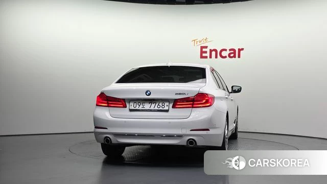 BMW 5 Series (G30) id 4684117 из Кореи 14