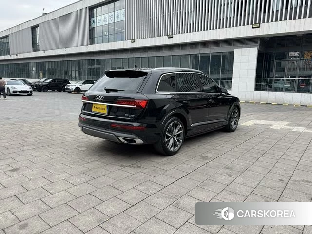 Audi Q7 id 4300817 из Китая 18