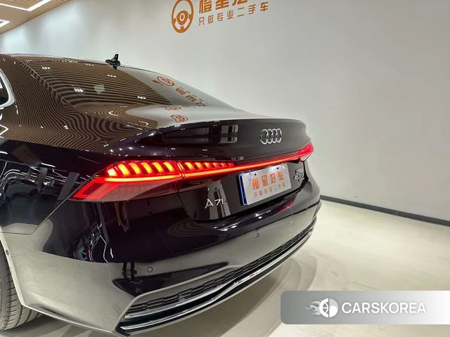 Audi A7L id 4359371 из Китая 10