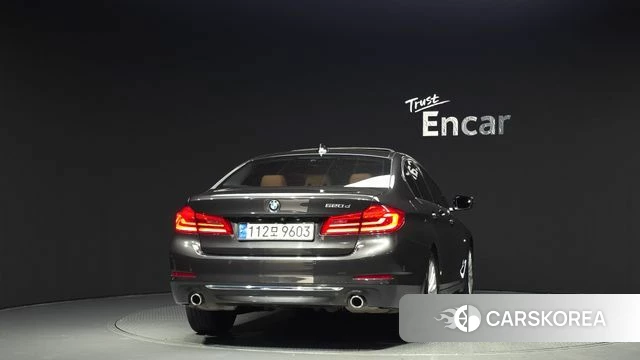 BMW 5 Series (G30) id 4385127 из Кореи 26