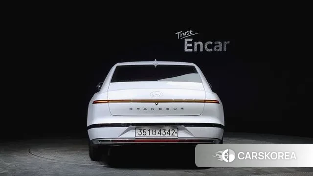 Hyundai Grandeur (GN7) id 2211121 из Кореи 14