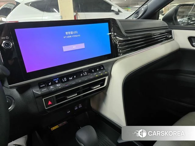 Toyota Camry (XV80) 2026 Белый из Кореи, фото 5
