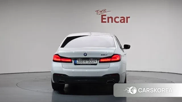 BMW 5 Series (G30) id 3355764 из Кореи 14