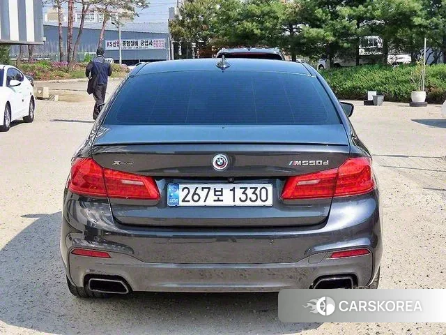 BMW 5 Series (G30) id 2977329 из Кореи 13