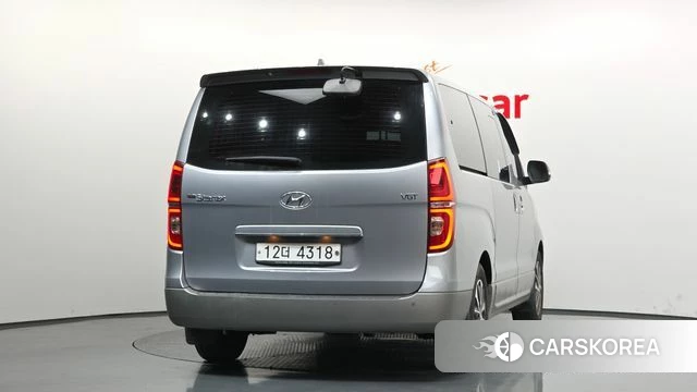 Hyundai The New Grand Starex id 4285923 из Кореи 14