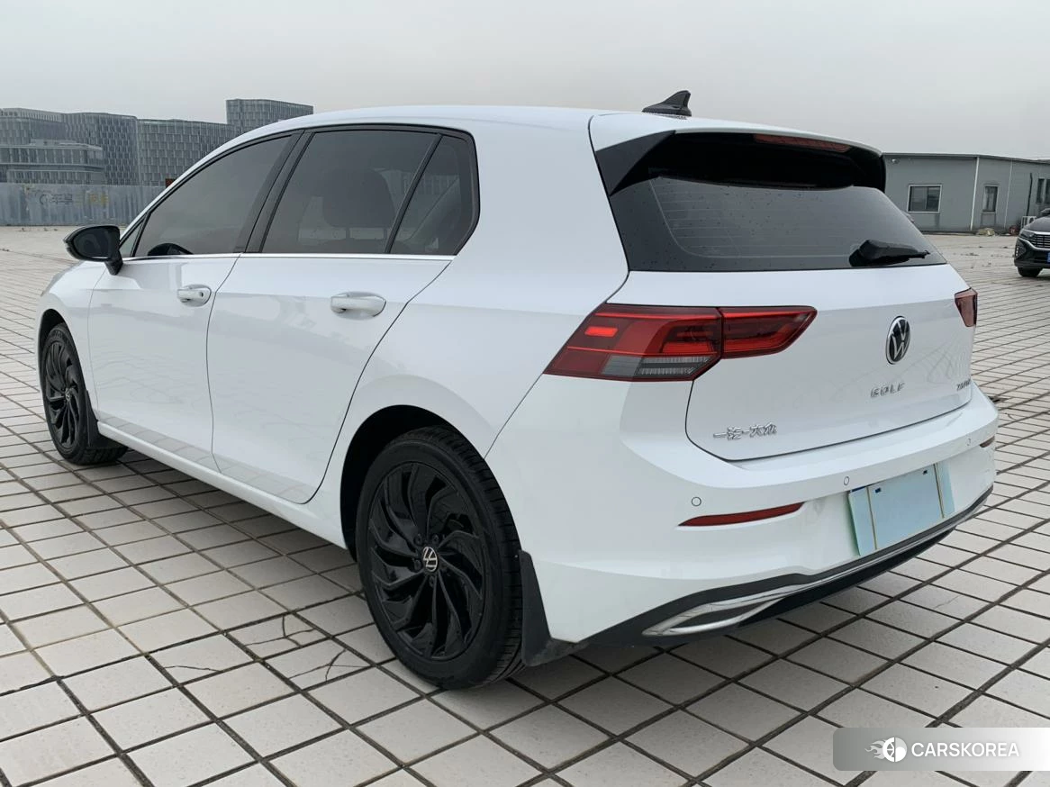 Volkswagen Golf 2021 Белый из Китая, фото 4