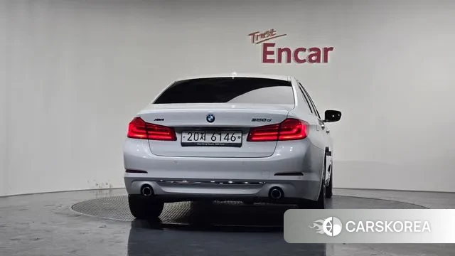 BMW 5 Series (G30) id 3728635 из Кореи 14