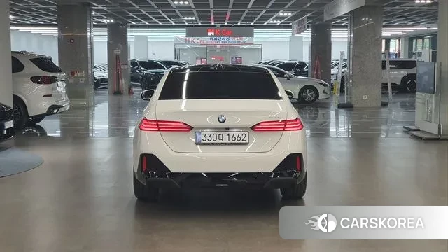 BMW 5 Series (G60) id 3446843 из Кореи 14