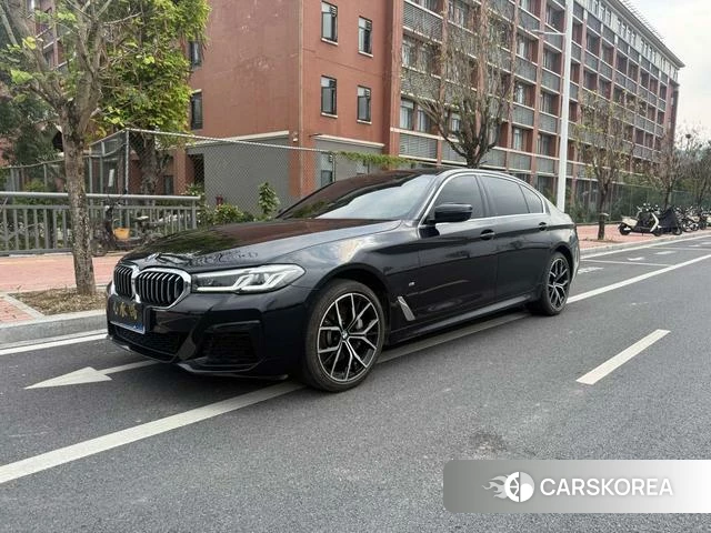 BMW 5 series 2023 Черный из Китая, фото 4