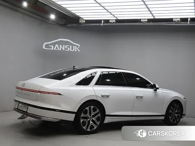 Hyundai Grandeur (GN7) id 3690333 из Кореи 14