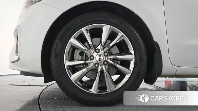Kia The New Carnival id 4557515 из Кореи 28