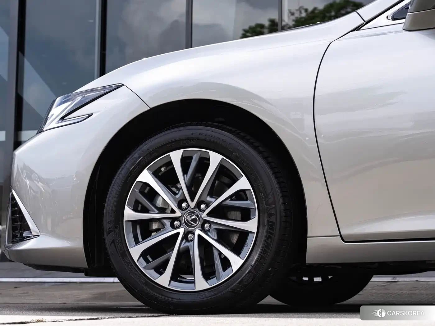 Lexus ES id 4606906 из Китая 15