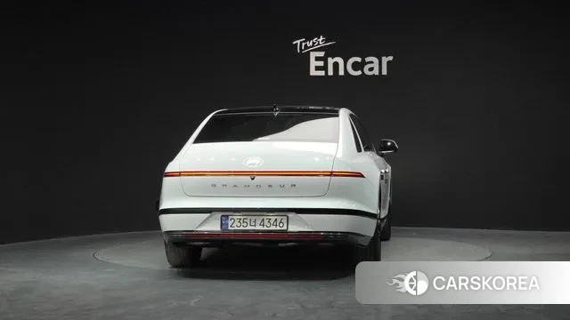 Hyundai Grandeur Hybrid (GN7) id 3388654 из Кореи 14