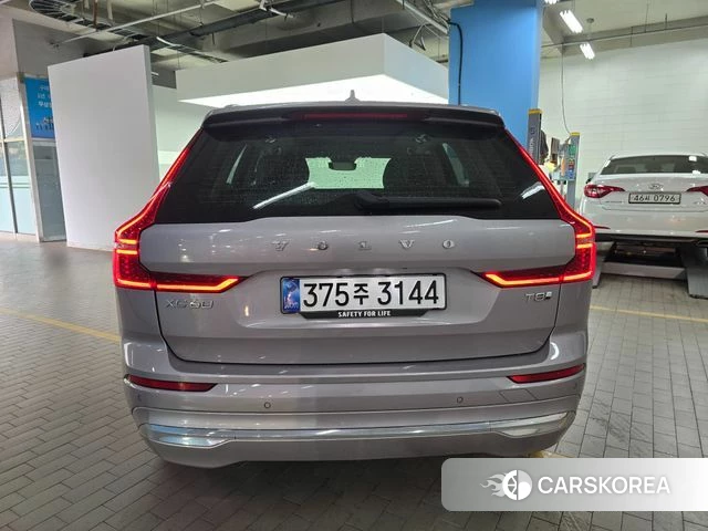 Volvo XC60 second Generation 2025 Серебряный из Кореи, фото 4
