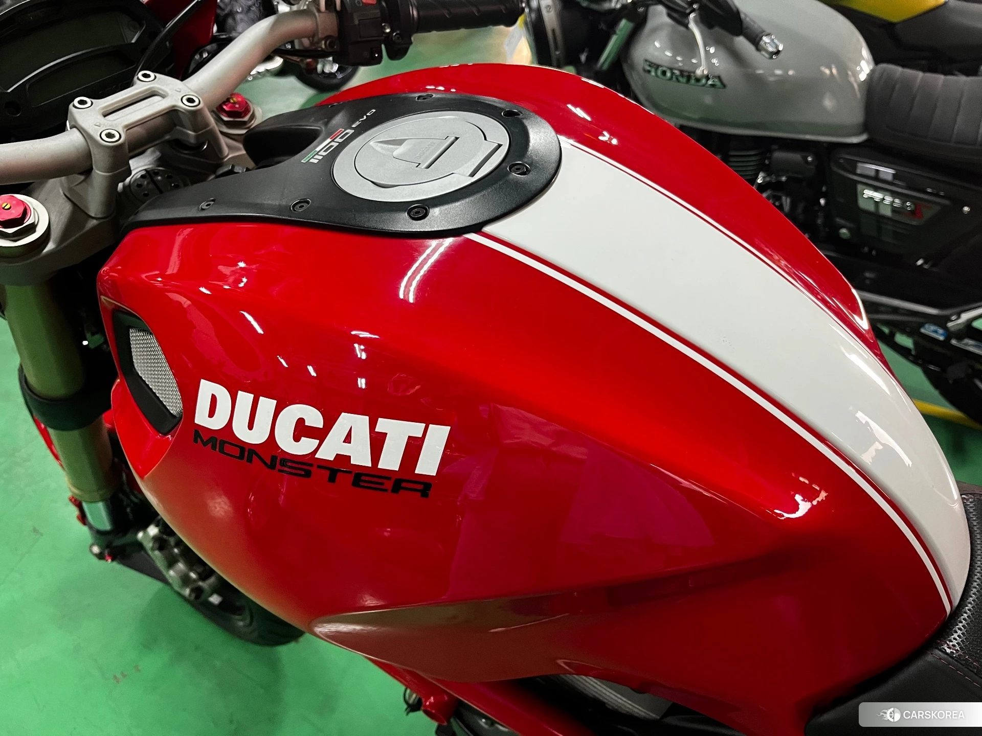 Ducati MONSTER 1100 EVO 2012 из Японии, фото 4