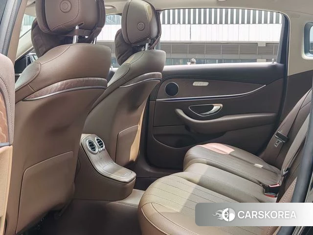 Mercedes-Benz E-class id 4328519 из Китая 15