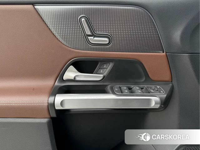 Mercedes-Benz GLB id 4290903 из Китая 8