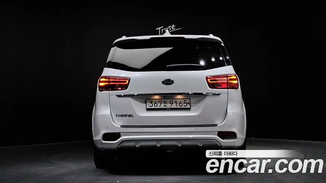 Kia The New Carnival id 2382623 из Кореи 14