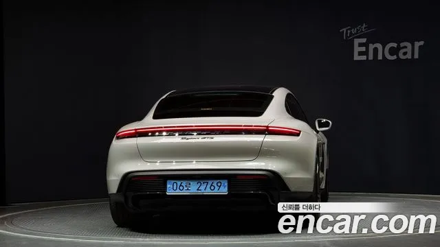 Porsche Taycan id 2734140 из Кореи 14