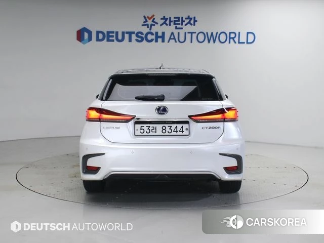 Lexus CT200h id 4626412 из Кореи 14