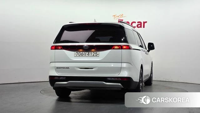 Kia Carnival 4th generation id 4396676 из Кореи 24