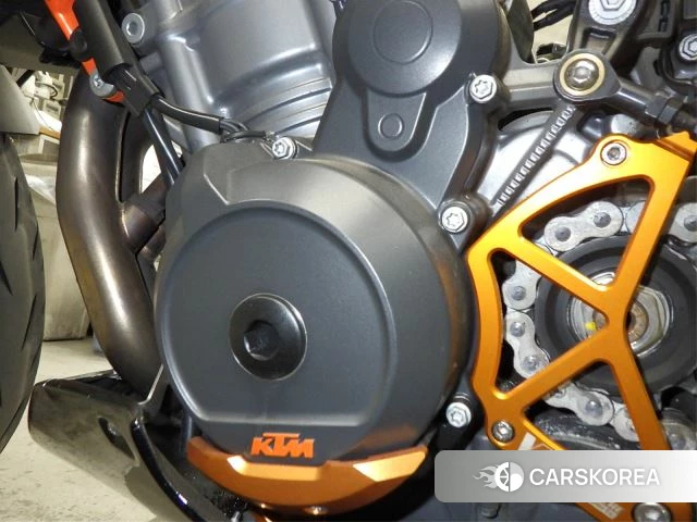 Engine photo