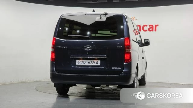 Hyundai The New Grand Starex id 4626467 из Кореи 25