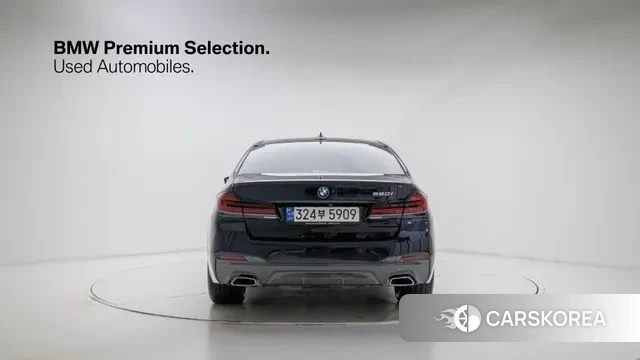 BMW 5 Series (G30) id 3756934 из Кореи 14