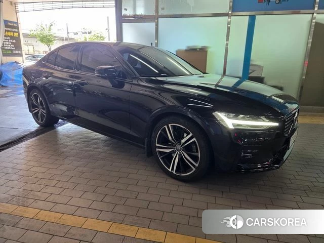 Volvo S60 3rd generation 2022 Черный из Кореи, фото 5