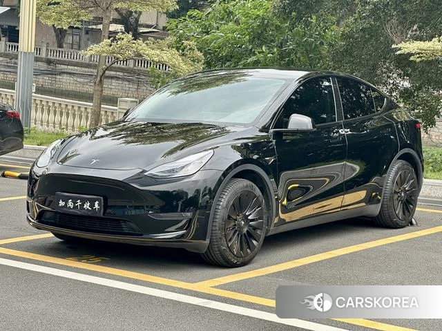 Tesla Model Y 2023 Черный из Китая, фото 4