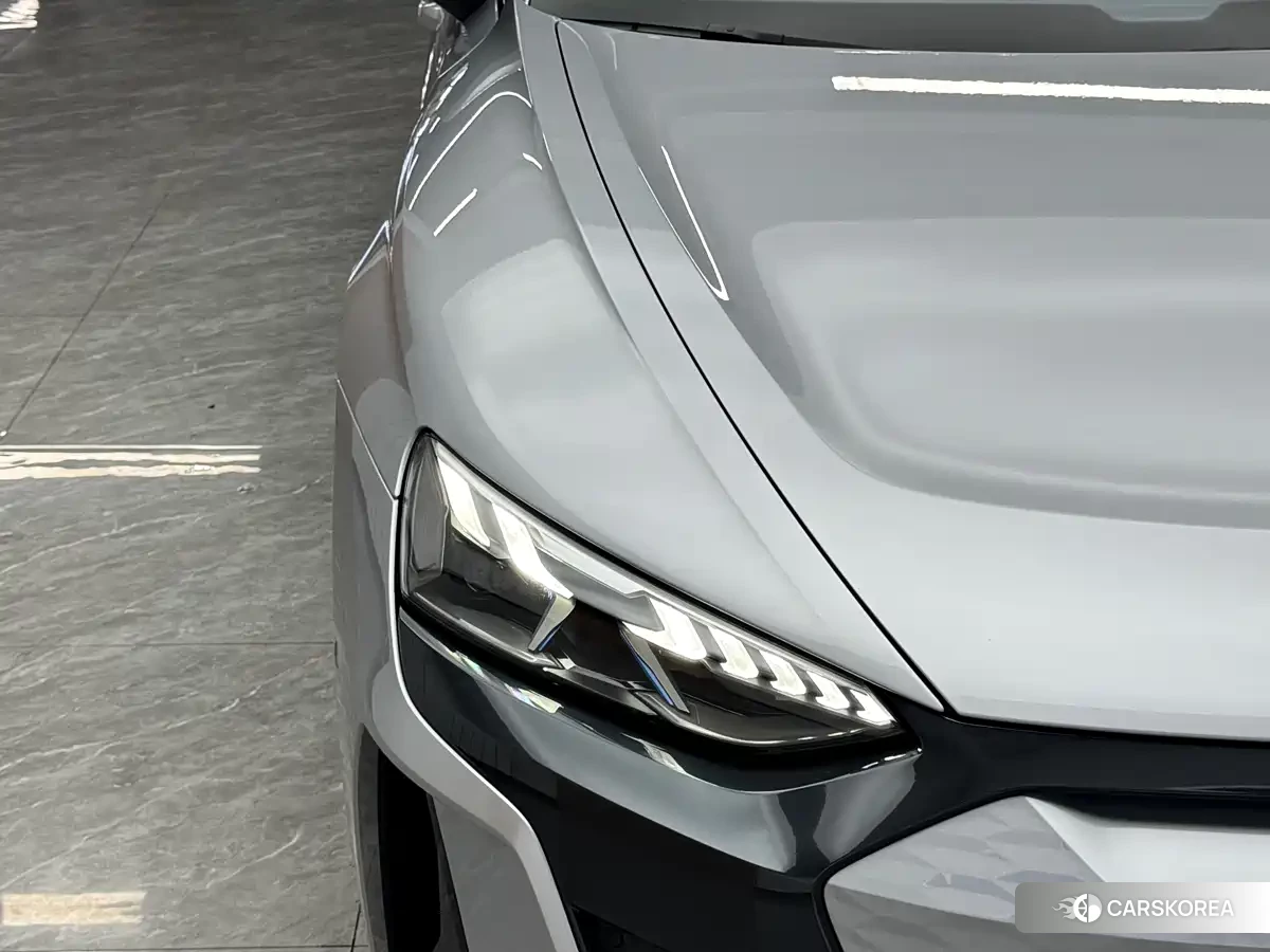 Audi e-tron GT id 4554074 из Китая 16