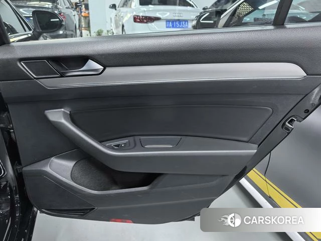 Volkswagen Magotan id 4218175 из Китая 16