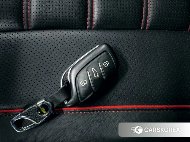 Roewe RX5 MAX id 3908025 из Китая 14