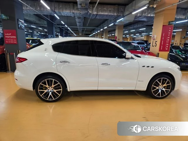 Maserati Levante id 4551862 из Кореи 14