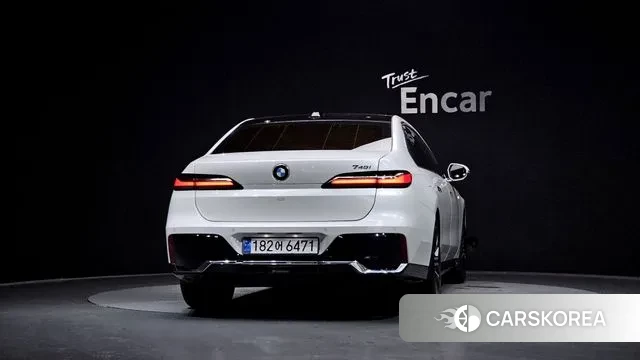 BMW 7 Series (G70) id 3739847 из Кореи 14
