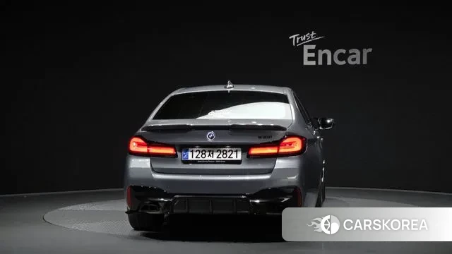 BMW 5 Series (G30) id 3365953 из Кореи 14