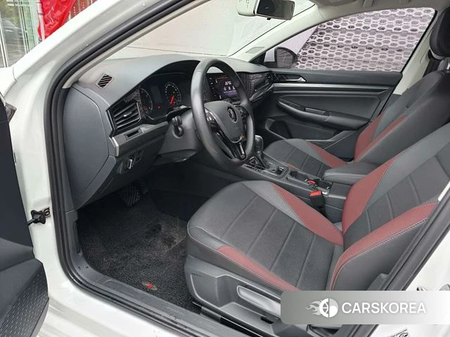 Volkswagen Bora 2021 Белый из Китая, фото 4
