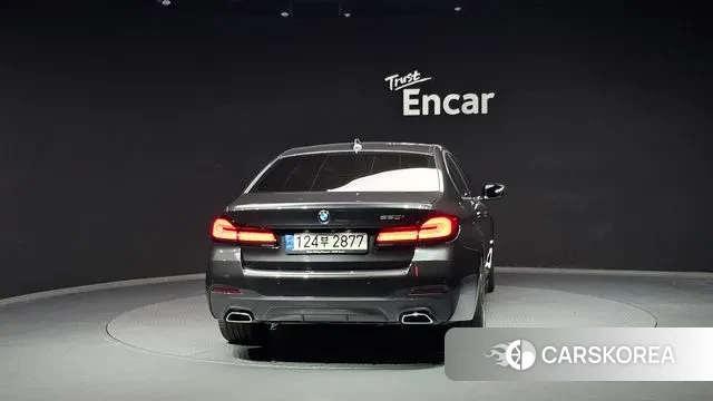 BMW 5 Series (G30) id 3348731 из Кореи 14