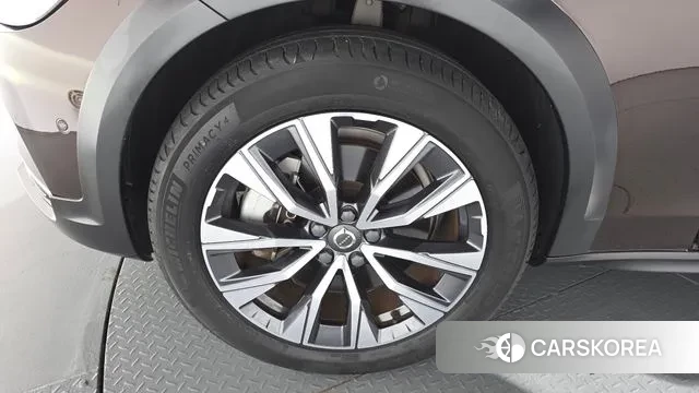 Volvo V90 Cross-Country id 3373949 из Кореи 14