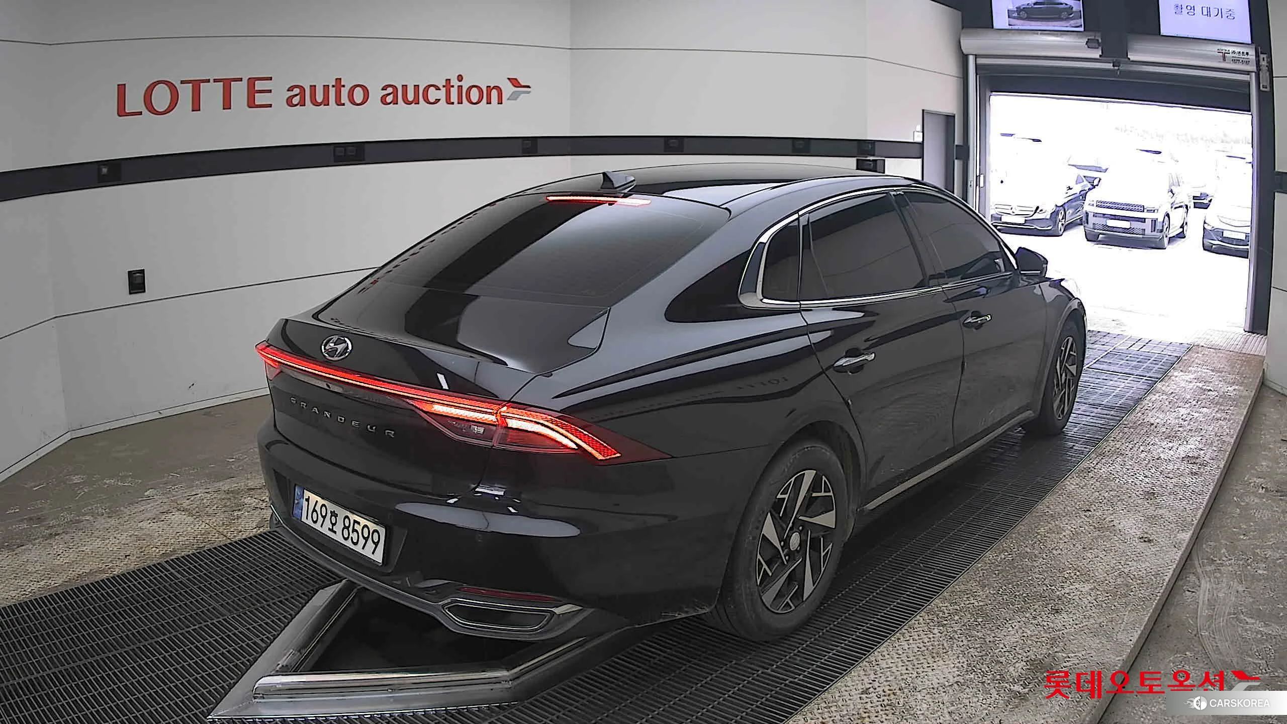 Hyundai Grandeur Hybrid id 3875807 из Кореи 31