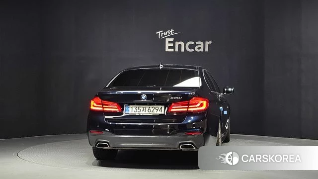 BMW 5 Series (G30) id 4657716 из Кореи 26