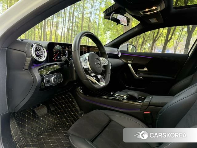 Mercedes-Benz Class A 2023 Белый из Китая, фото 5