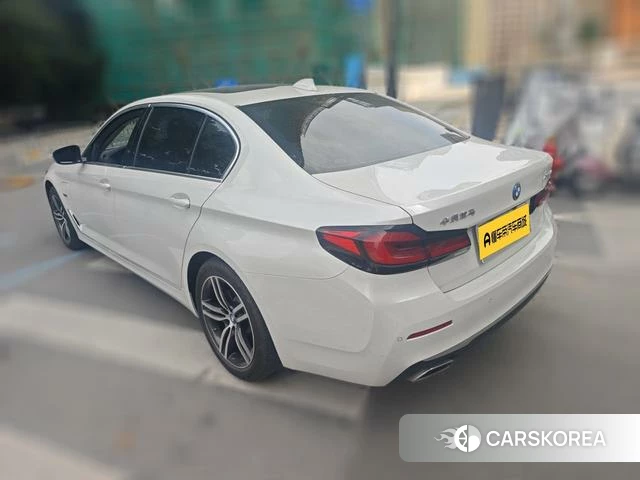 BMW 5 series PHEV 2022 Белый из Китая, фото 4